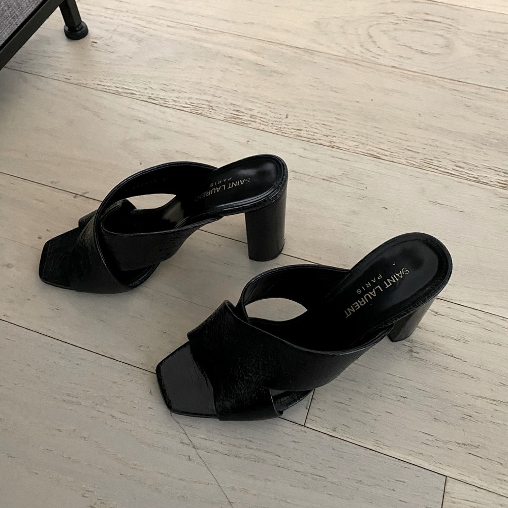 Saint Laurent Bianca knotted mules
